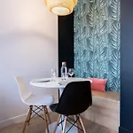 Apartamento - App Art Deco Equipped For 2! *
