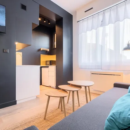 - App Art Deco Equipped For 2! *