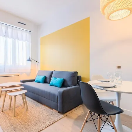 - App Art Deco Equipped For 2! شقة